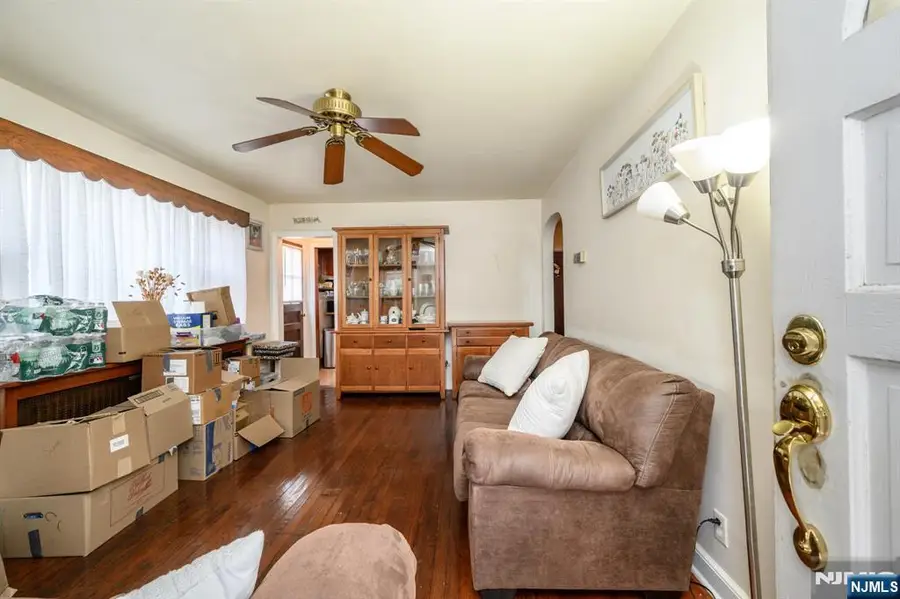 25 Broad Terrace, Bloomfield, NJ 07003 - #3