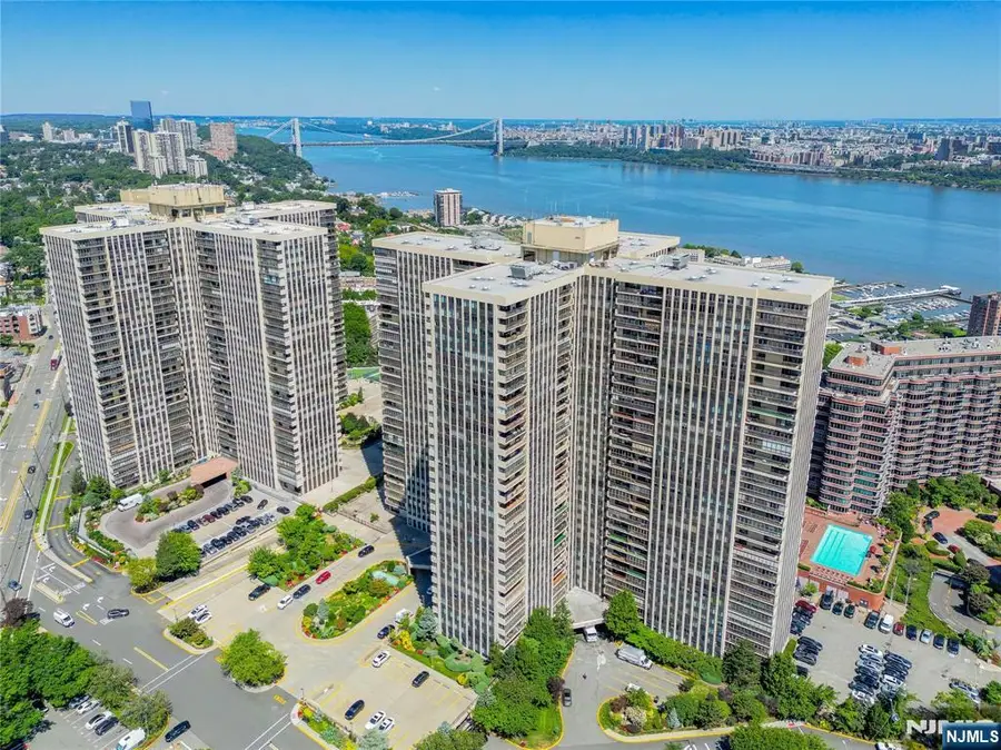 200 Winston Drive 2207, Cliffside Park, NJ 07010 - #2