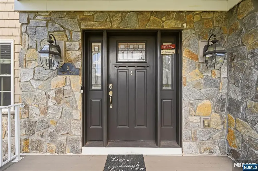 5 Jared Place, Mount Olive, NJ 07828 - #3