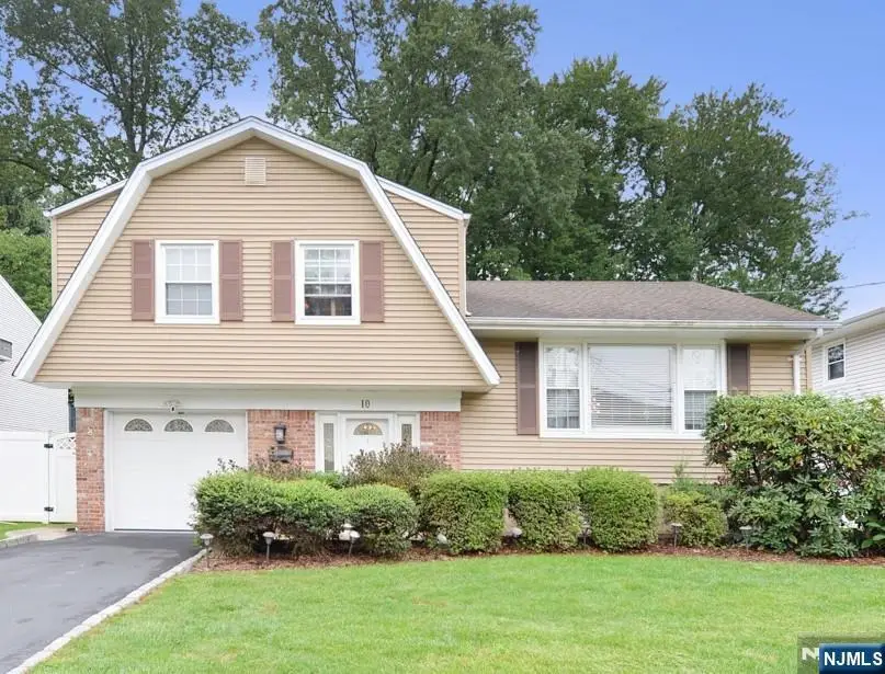 10 Sieber Court, Bergenfield, NJ 07621 - #1