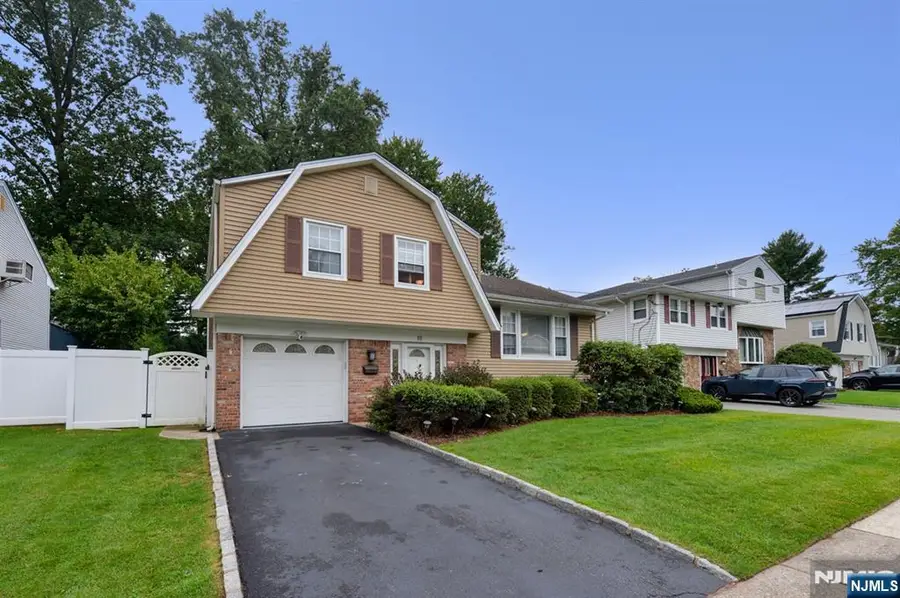 10 Sieber Court, Bergenfield, NJ 07621 - #3