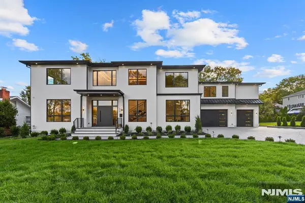 236 Woodcrest Avenue, Paramus, NJ 07652