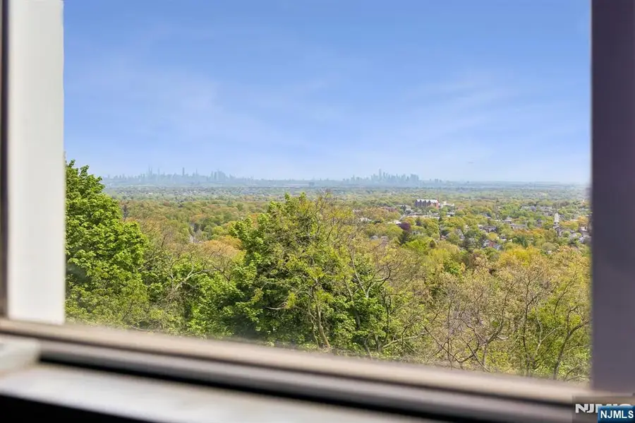 10 Crestmont Road 5J, Montclair, NJ 07042 - #3