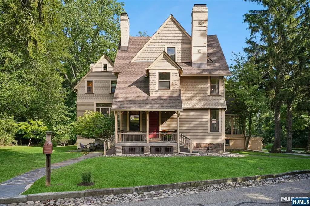 6 Edgehill Road, West Orange, NJ 07052 - #1