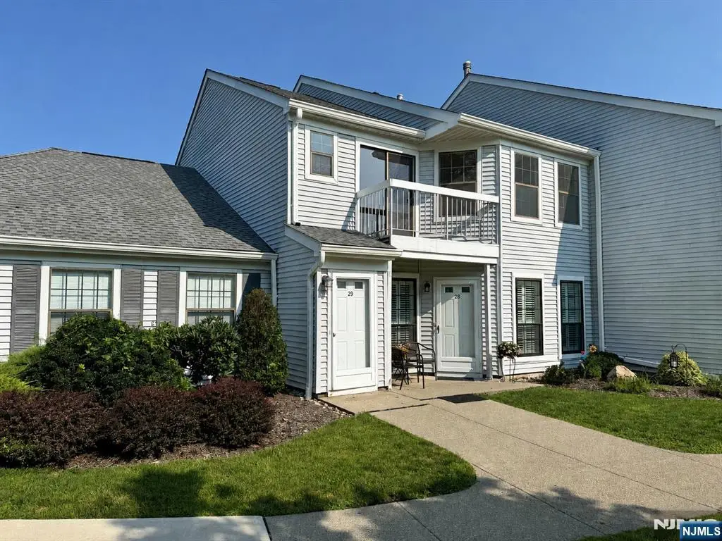 29 Krinsky Court, Mahwah, NJ 07430 - #1