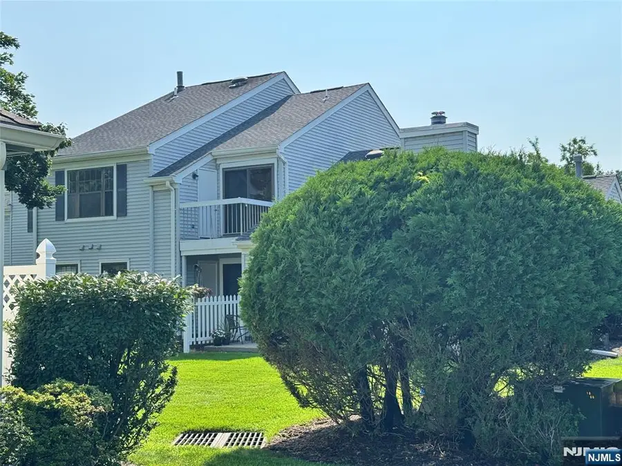 29 Krinsky Court, Mahwah, NJ 07430 - #2