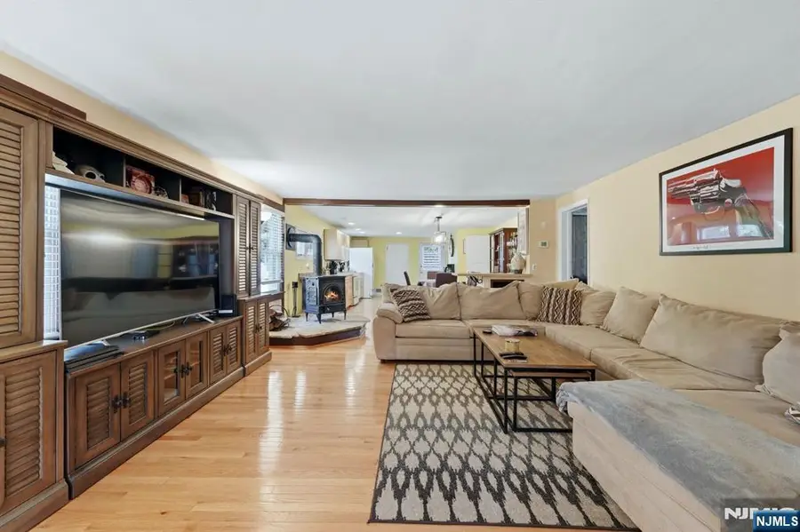 20 Yesler Way, Hillsdale, NJ 07642 - #3