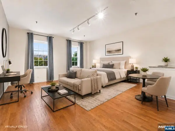 227 Columbus Drive 214b, Jersey City, NJ 07302