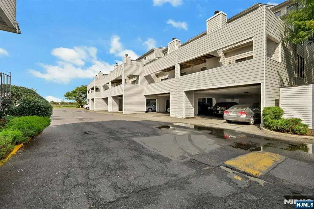 812 Topsail Lane, Secaucus, NJ 07094 - #1