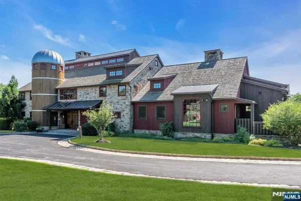106 Mountain Top Road, Lebanon Twp, NJ 08826