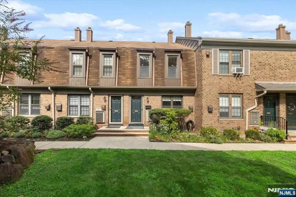 181 Long Hill 6, Little Falls, NJ 07424 - #1