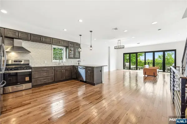 107 Mountain Road, Jersey City, NJ 07307