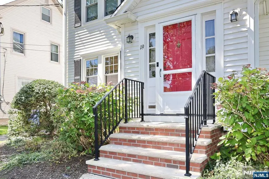 19 S Lyle Avenue, Tenafly, NJ 07670 - #2