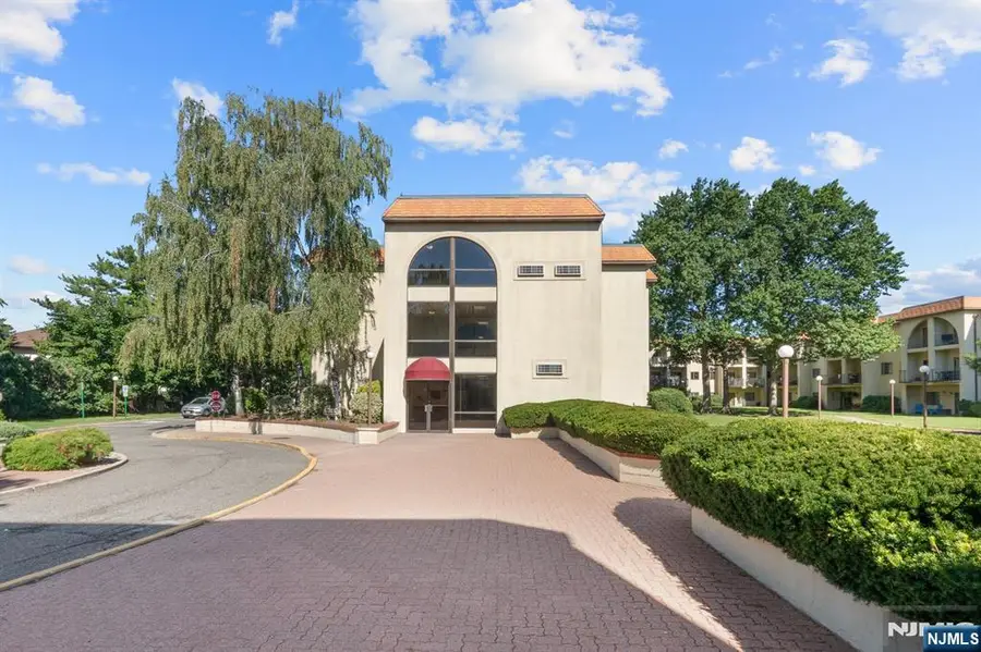 2 Ann Street N308, Clifton, NJ 07013 - #3