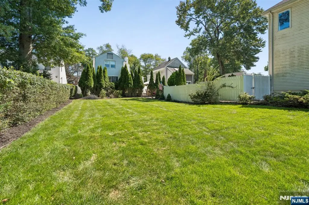 25 Swan, Livingston, NJ 07039 - #1
