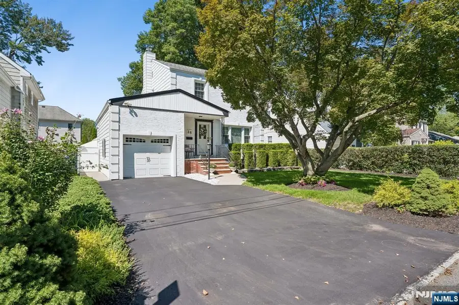 25 Swan, Livingston, NJ 07039 - #2