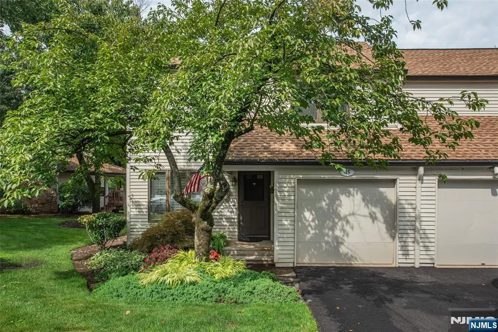 45 Stonegate Drive, Roseland, NJ 07068 - #1