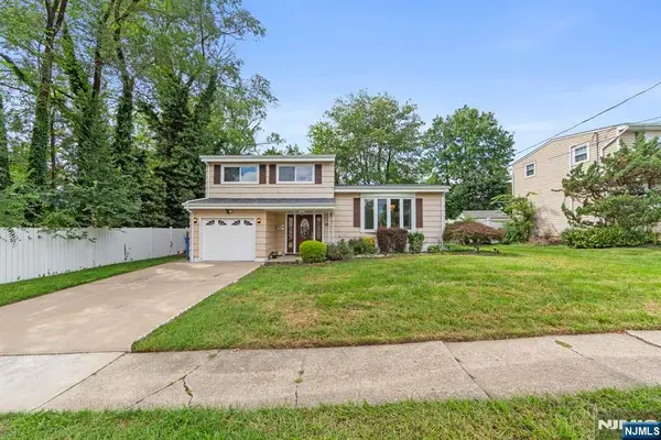 39 Hastings Road, Old Bridge, NJ 08857