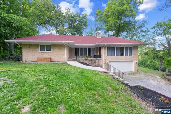 20 Bunn Road, Hamburg, NJ 07419