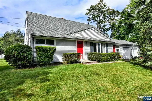58 Pine, Midland Park, NJ 07432