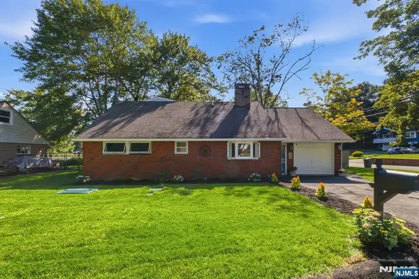 49 Oslo Drive, Rockaway Township, NJ 07866