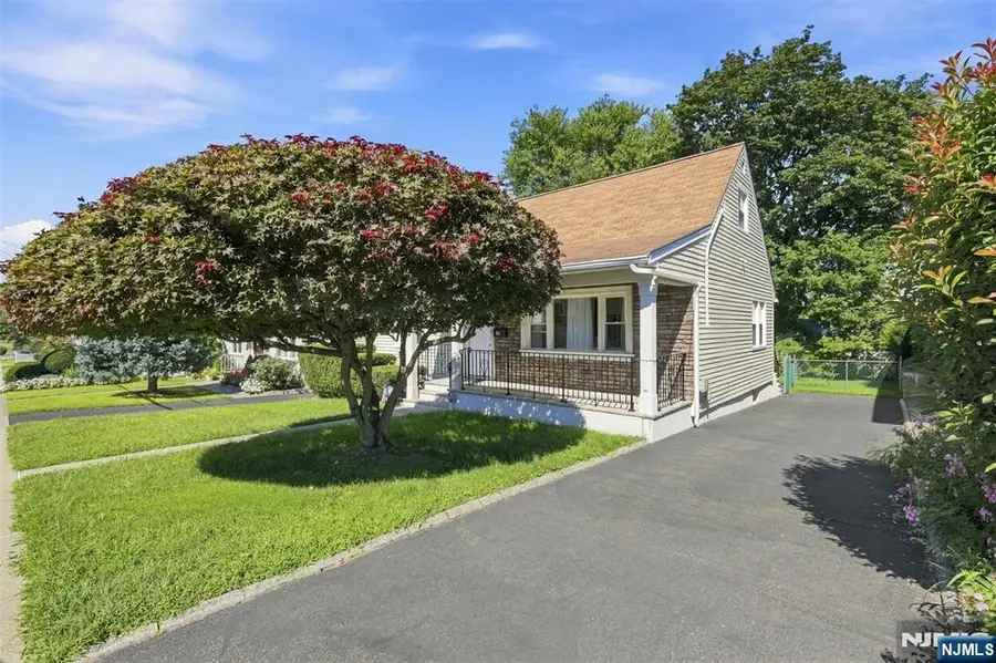 49 Falmouth Avenue, Elmwood Park, NJ 07407 - #2