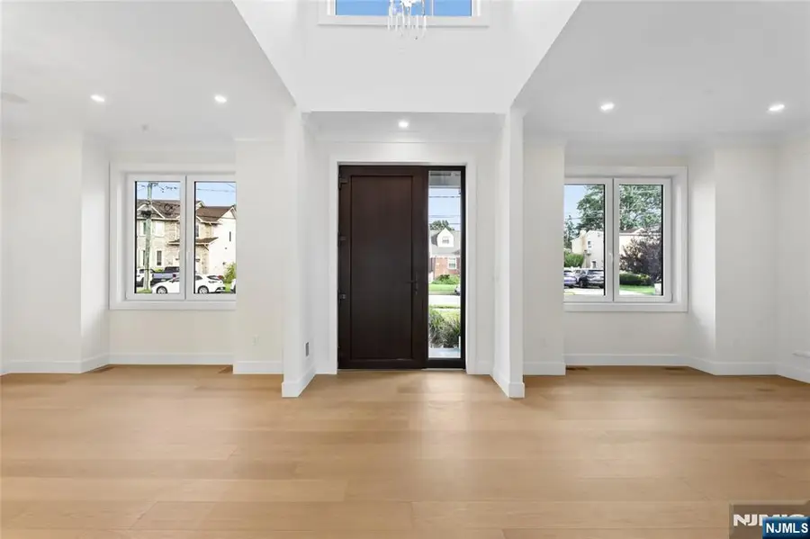 130 Danna Way, Saddle Brook, NJ 07663 - #2