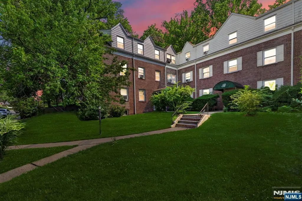 140 W Englewood Avenue 5B, Teaneck, NJ 07666 - #1