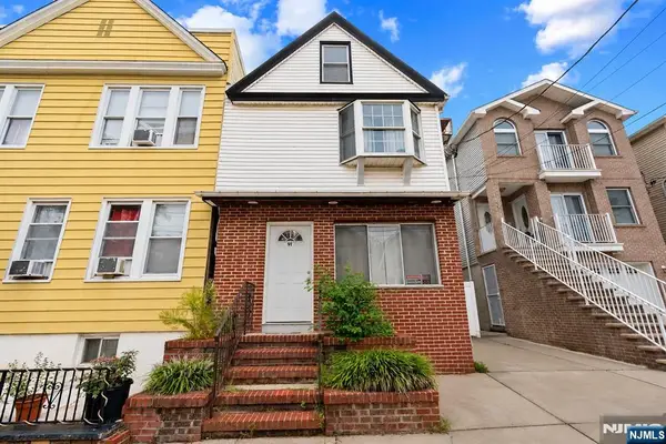 91 43rd Street, Bayonne, NJ 07002