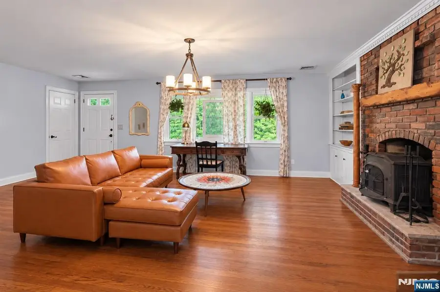54 Skyview Road, West Milford, NJ 07480 - #3
