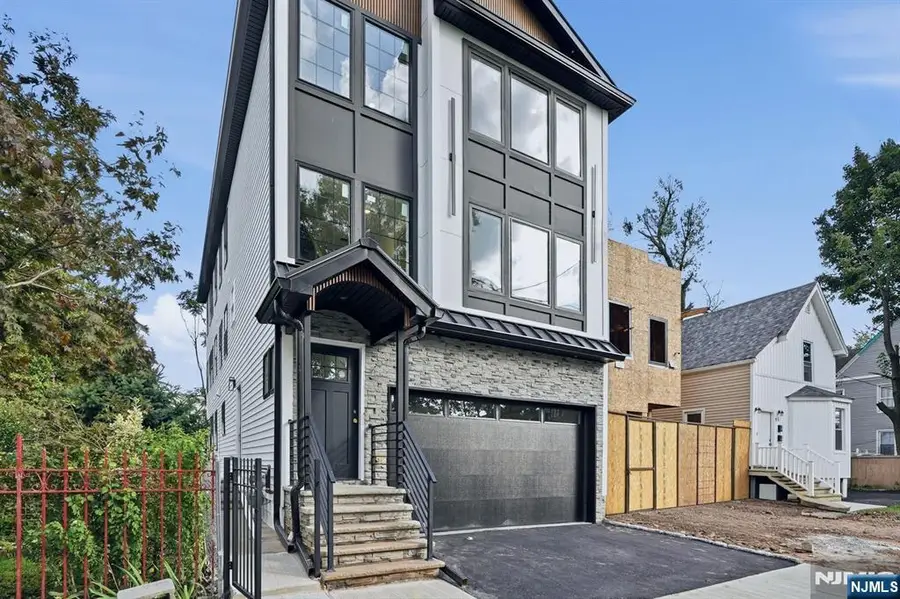 92 Speedway Avenue, Newark, NJ 07106 - #3