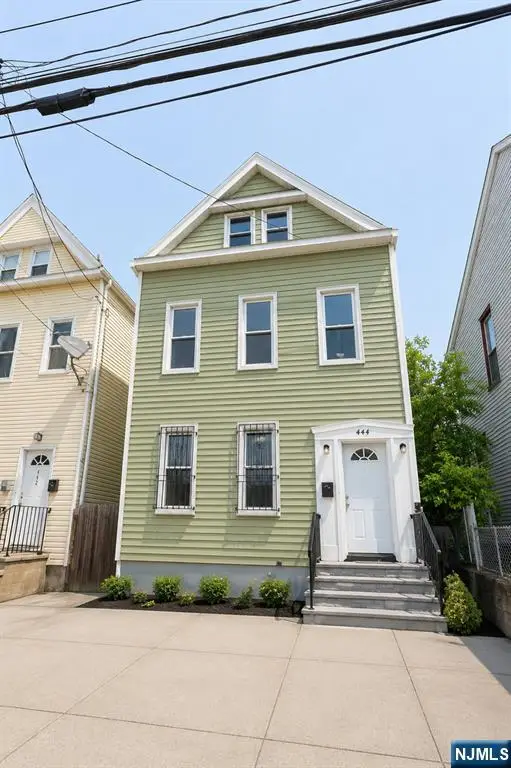 444 S 19th Street, Newark, NJ 07103