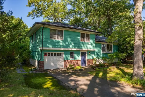 175 Riverdale Street, Hillsdale, NJ 07642