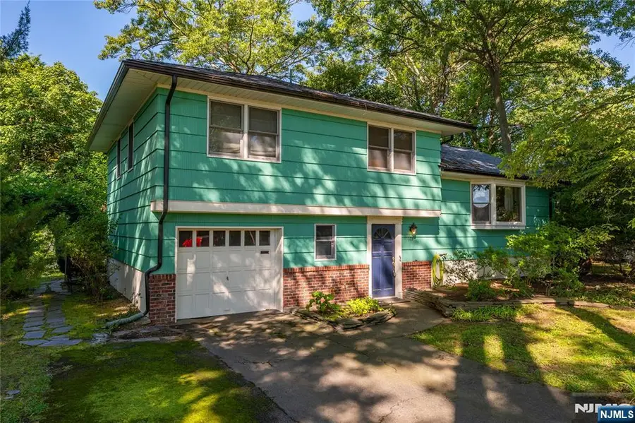 175 Riverdale Street, Hillsdale, NJ 07642 - #2