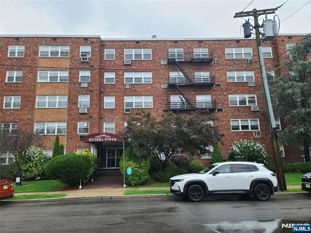 2200 Center Avenue E6, Fort Lee, NJ 07024 - #1