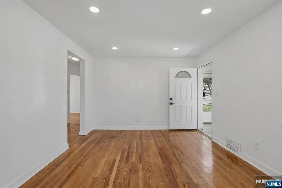 75 Emerson Street, Clifton, NJ 07013 - #3