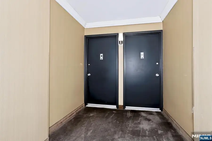2100 Linwood Avenue 15A, Fort Lee, NJ 07024 - #2