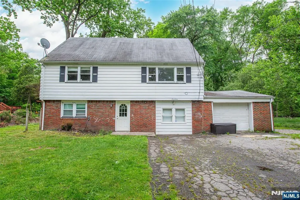 17 Oakwood Avenue, Pequannock, NJ 07440 - #1