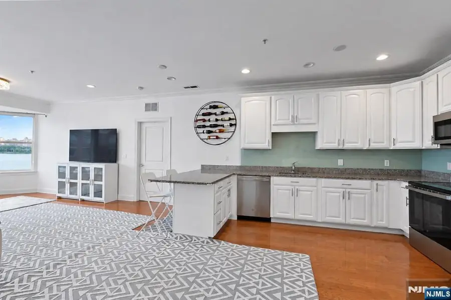 20 Ave At Port Imperial 403, West New York, NJ 07093 - #3