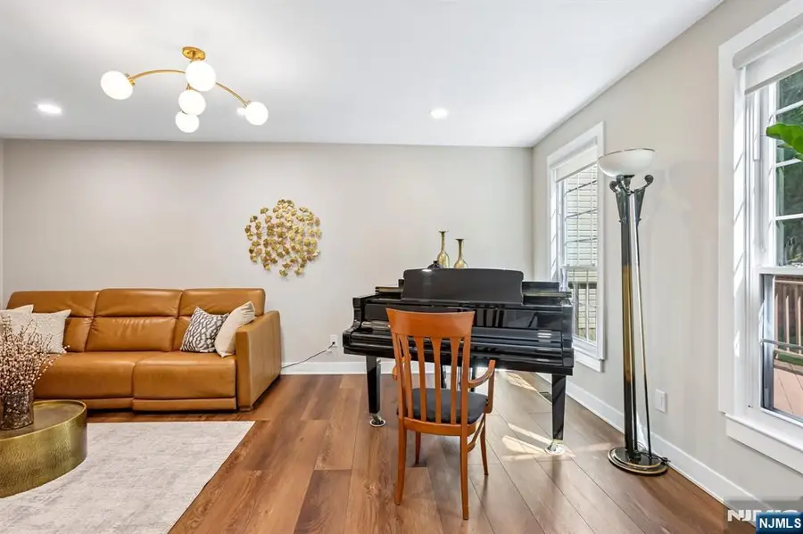 12 Clearwater Drive, Wayne, NJ 07470 - #2