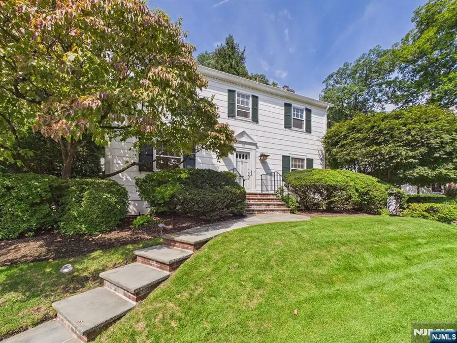 318 Beechwood Road, Ridgewood, NJ 07450 - #2