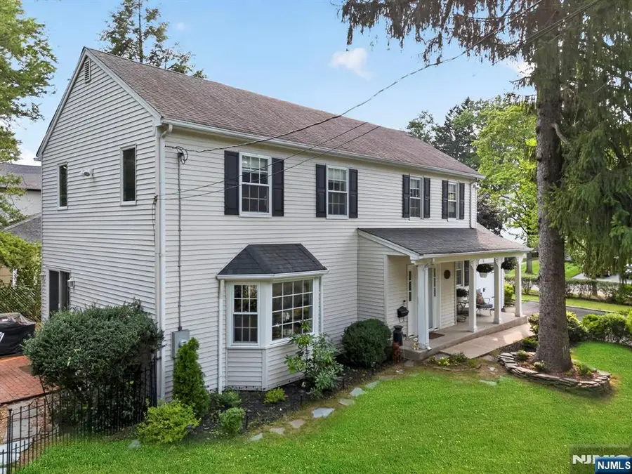 410 Chestnut Street, Paramus, NJ 07652 - #2
