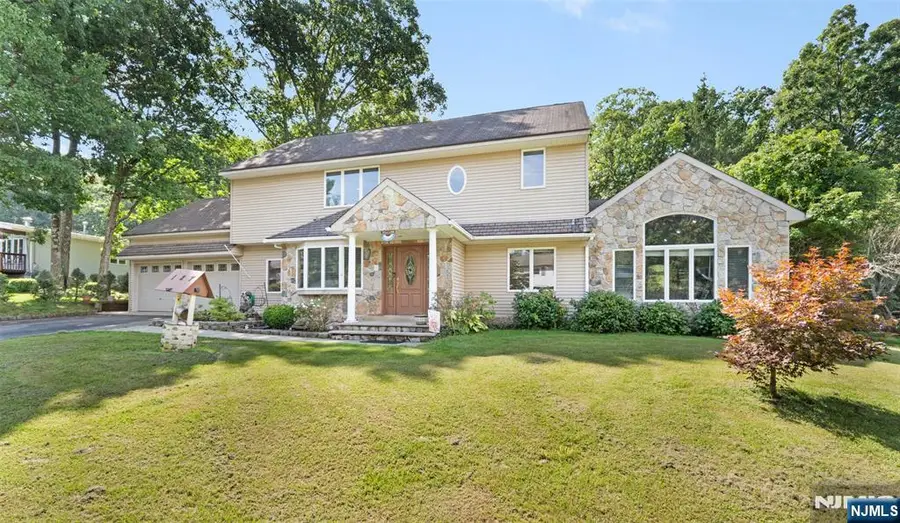 127 Mountain Circle, West Milford, NJ 07480 - #2