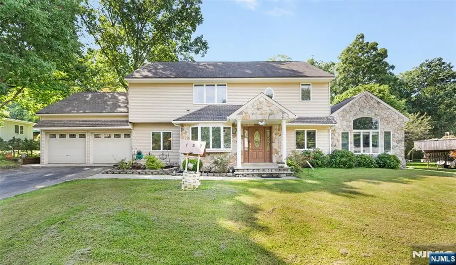 127 Mountain Circle, West Milford, NJ 07480 - #3
