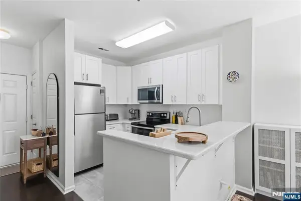 26 Ave At Port Imperial 313, West New York, NJ 07093