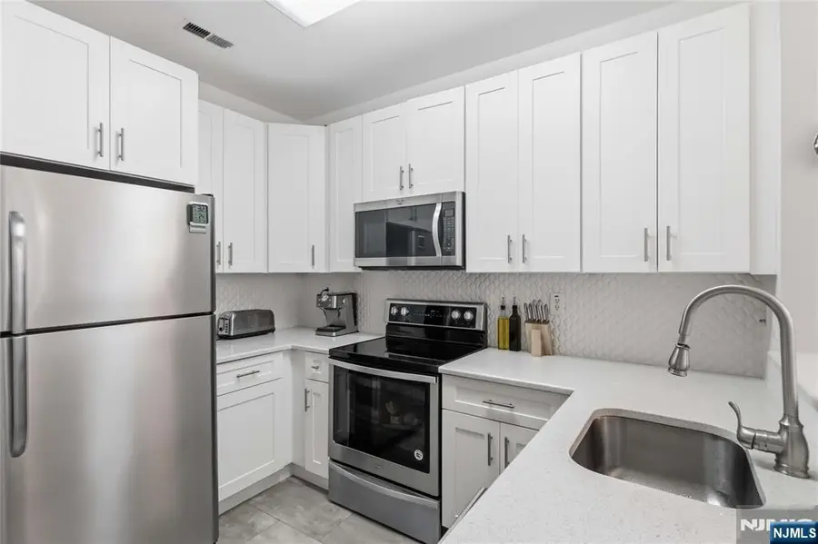 26 Ave At Port Imperial 313, West New York, NJ 07093 - #2