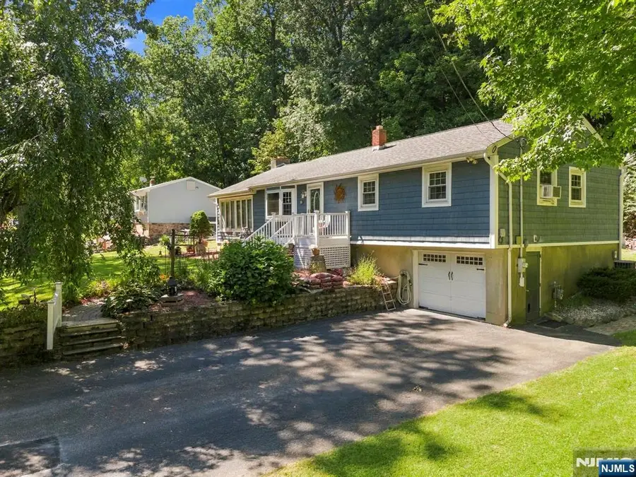 18 Fox Hollow Court, Vernon, NJ 07462 - #2