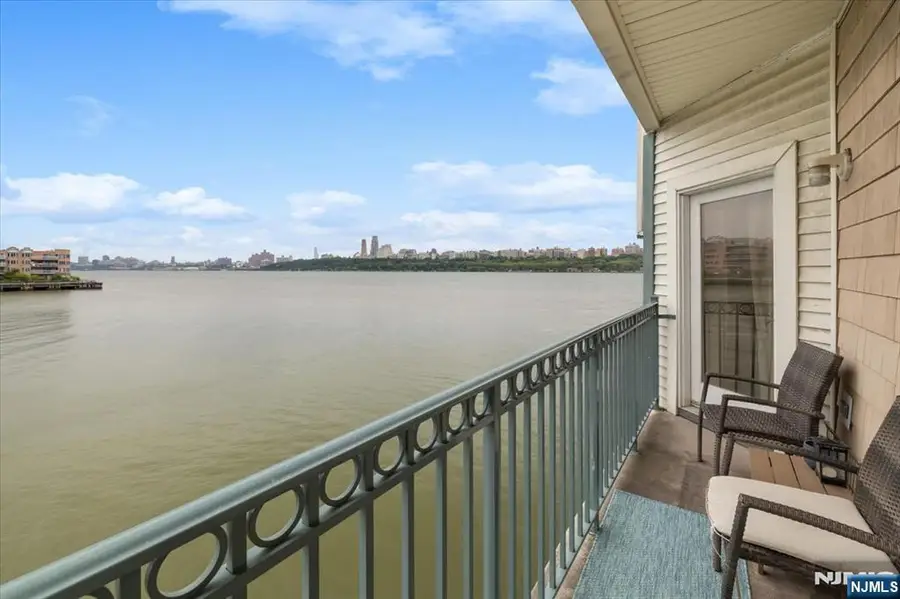 106 The Promenade, Edgewater, NJ 07020 - #2