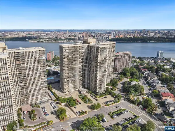 200 Winston Drive 1502, Cliffside Park, NJ 07010