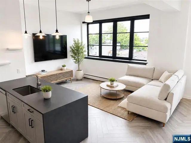 142 Charles Street 403, Jersey City, NJ 07307 - #3